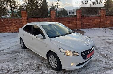 Седан Peugeot 301 2013 в Жидачові