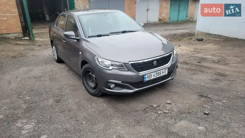 Peugeot 301