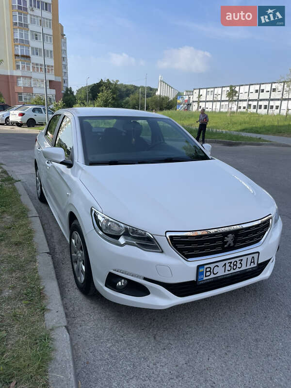 Седан Peugeot 301 2019 в Львове