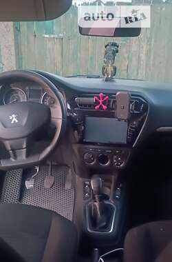 Седан Peugeot 301 2013 в Звенигородке