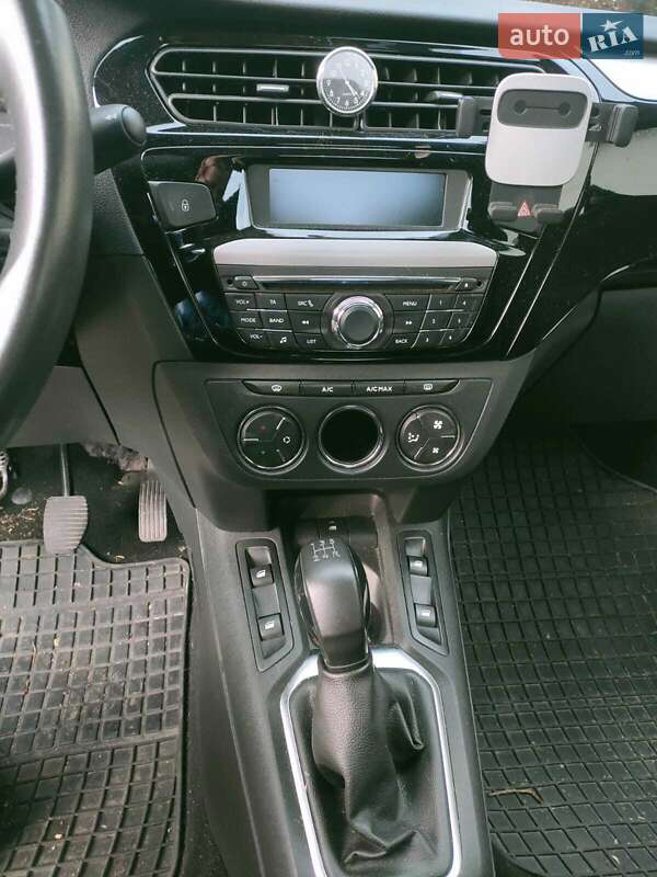 Седан Peugeot 301 2018 в Львові