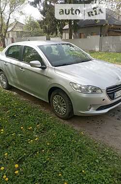 Седан Peugeot 301 2014 в Харькове