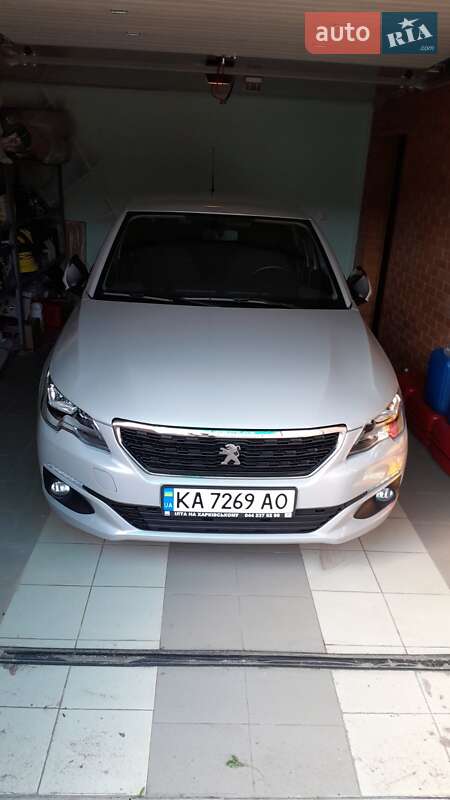 Седан Peugeot 301 2019 в Киеве