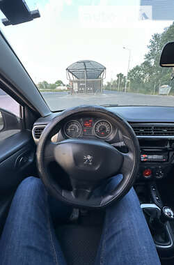 Седан Peugeot 301 2013 в Дніпрі