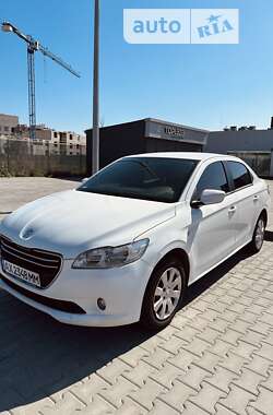 Седан Peugeot 301 2013 в Харькове