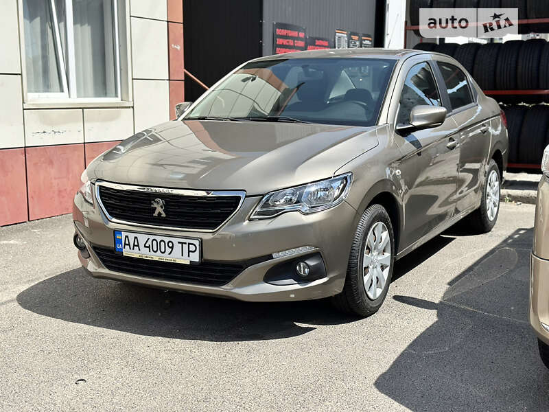Седан Peugeot 301 2018 в Києві