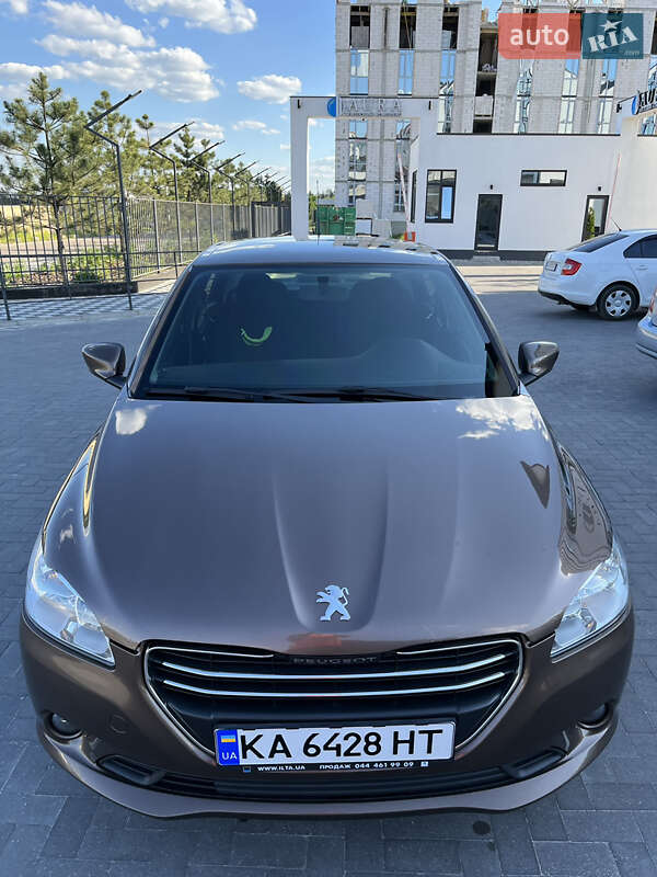 Седан Peugeot 301 2013 в Києві