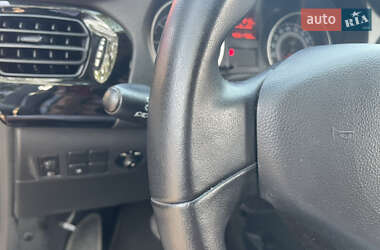 Седан Peugeot 301 2013 в Києві