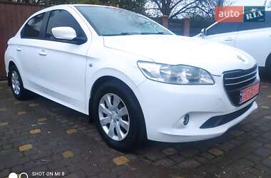 Седан Peugeot 301 2013 в Львове