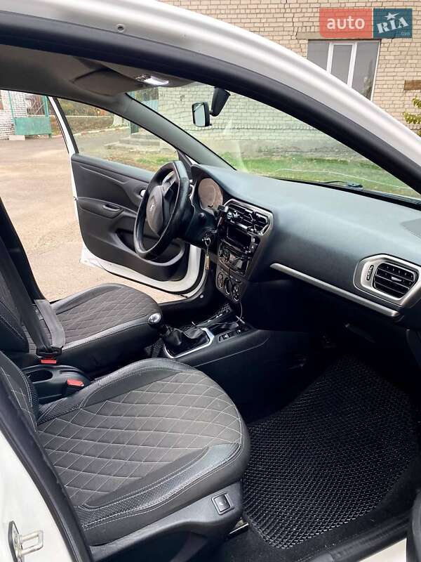 Седан Peugeot 301 2013 в Переяславе