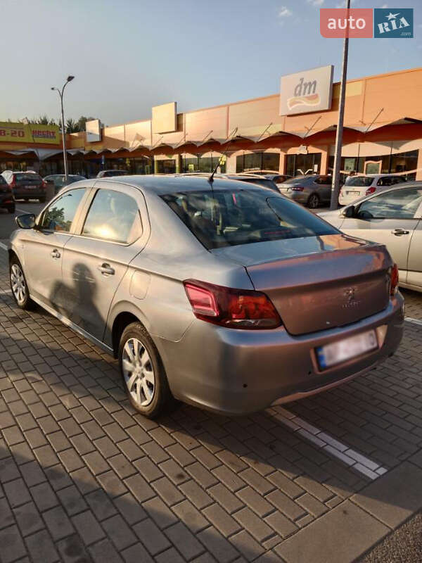 Седан Peugeot 301 2019 в Ірпені