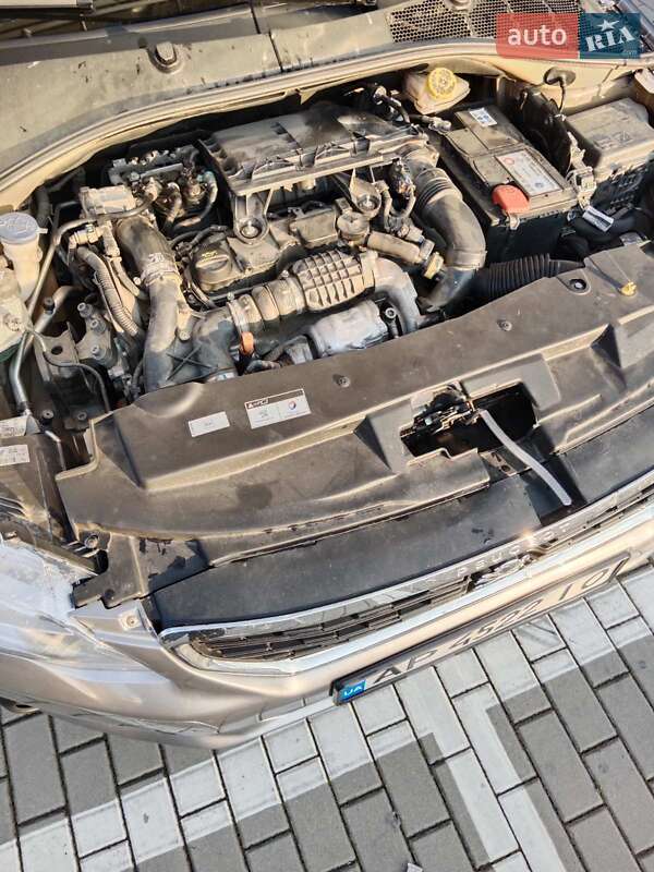 Седан Peugeot 301 2019 в Ірпені