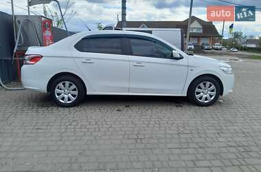 Седан Peugeot 301 2013 в Умані