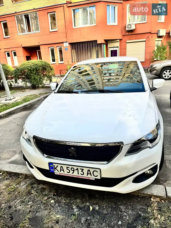 Peugeot 301