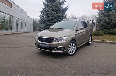 Седан Peugeot 301 2018 в Кропивницькому