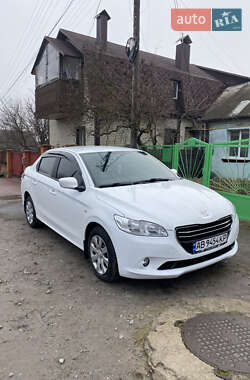 Седан Peugeot 301 2016 в Виннице