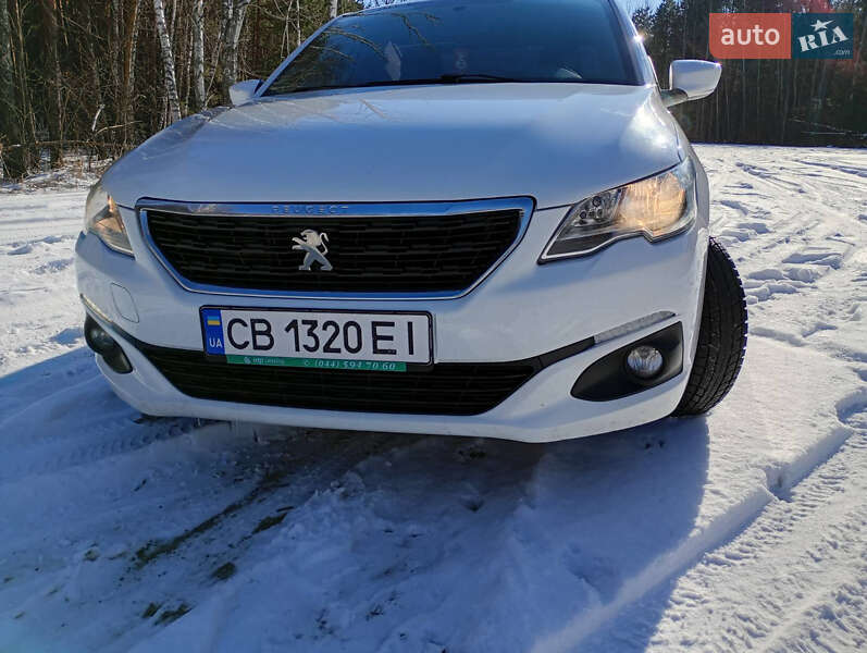 Седан Peugeot 301 2017 в Остер