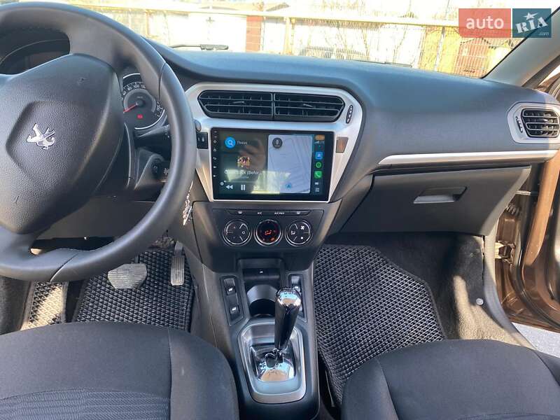 Седан Peugeot 301 2016 в Івано-Франківську