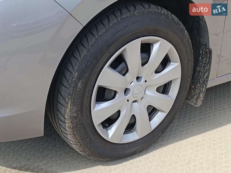 Седан Peugeot 301 2018 в Харькове