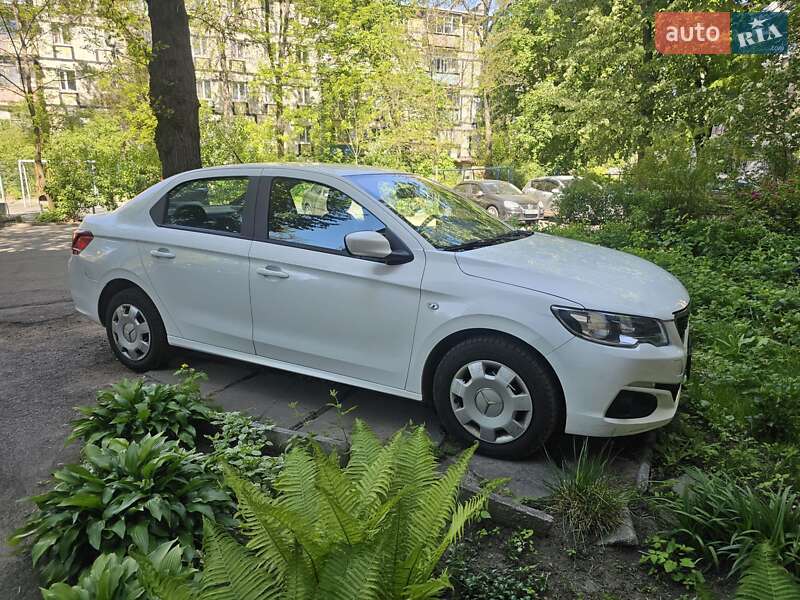 Седан Peugeot 301 2020 в 