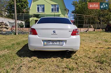 Седан Peugeot 301 2015 в 