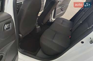 Седан Peugeot 301 2013 в 