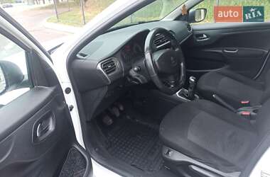 Седан Peugeot 301 2013 в 