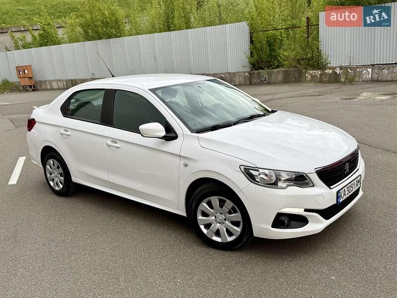 Седан Peugeot 301 2020 в Киеве