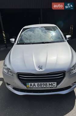 Седан Peugeot 301 2013 в Киеве