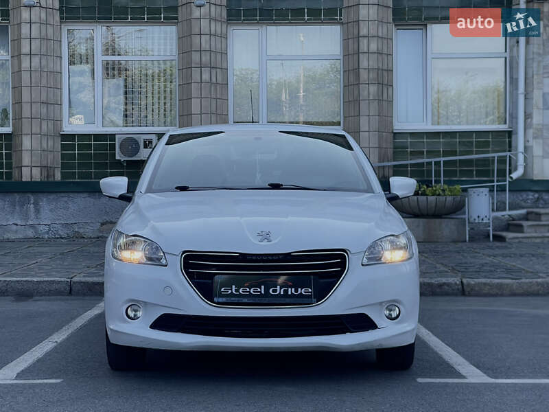 Седан Peugeot 301 2016 в Миколаєві