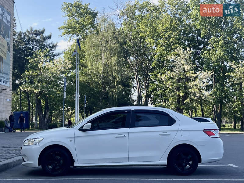 Седан Peugeot 301 2016 в Миколаєві
