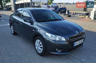 Седан Peugeot 301 2016 в Києві
