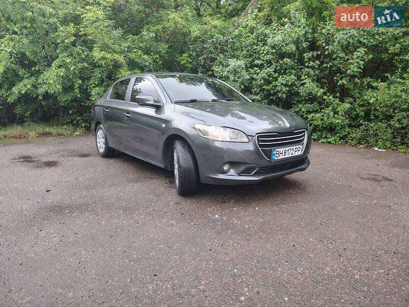 Седан Peugeot 301 2016 в Роздільній