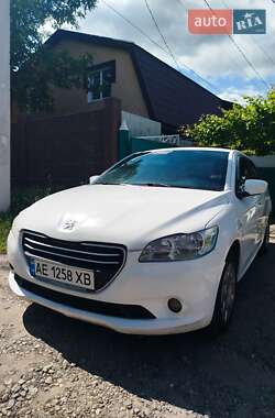 Седан Peugeot 301 2013 в Дніпрі