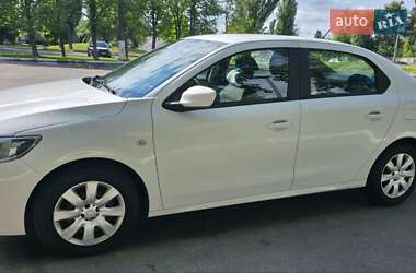 Седан Peugeot 301 2017 в 