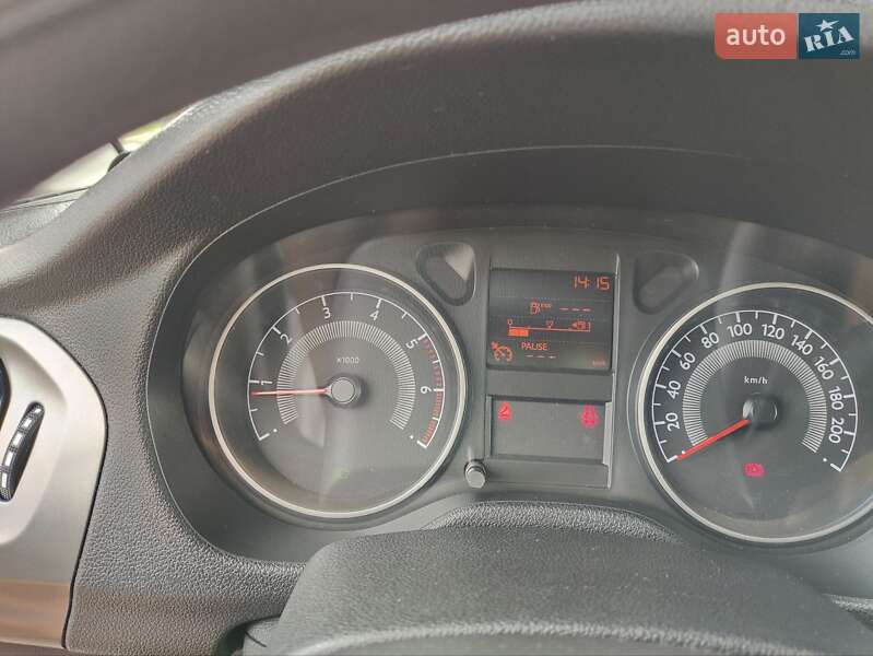 Седан Peugeot 301 2013 в Борщеве