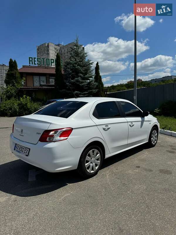 Седан Peugeot 301 2015 в Харькове