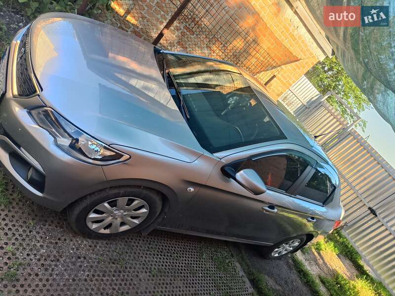 Седан Peugeot 301 2021 в Полтаві