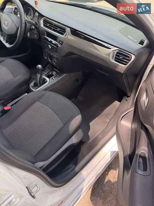 Седан Peugeot 301 2021 в Дніпрі