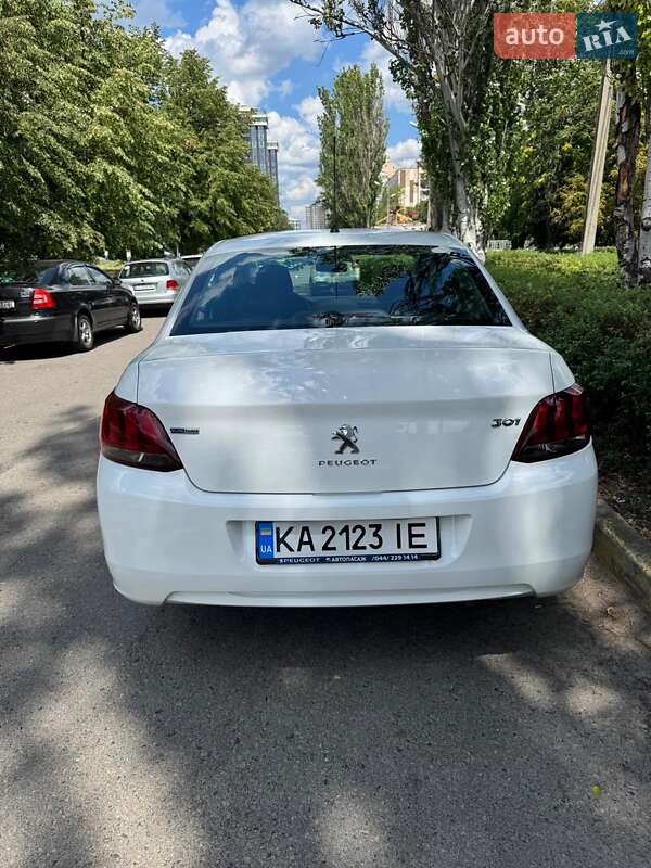 Седан Peugeot 301 2021 в Дніпрі