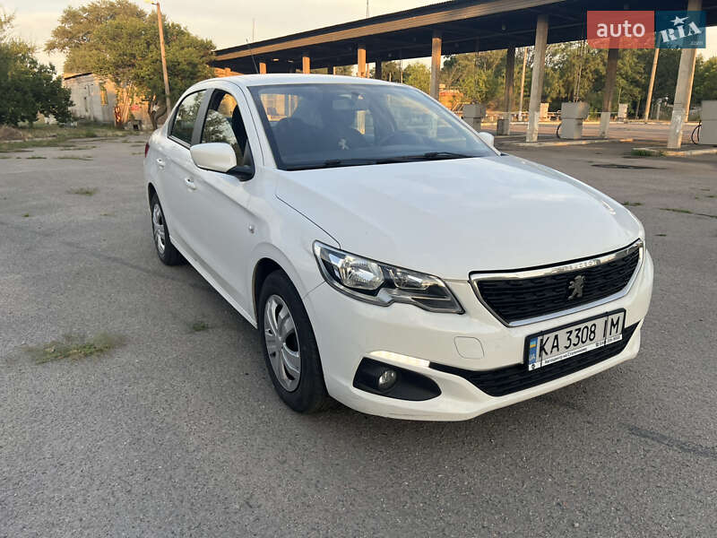 Седан Peugeot 301 2020 в Дніпрі