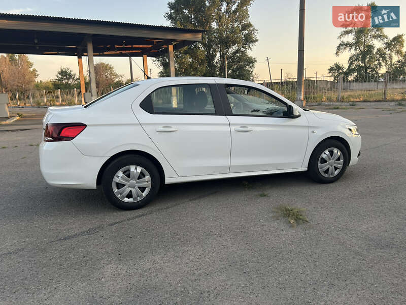 Седан Peugeot 301 2020 в Дніпрі