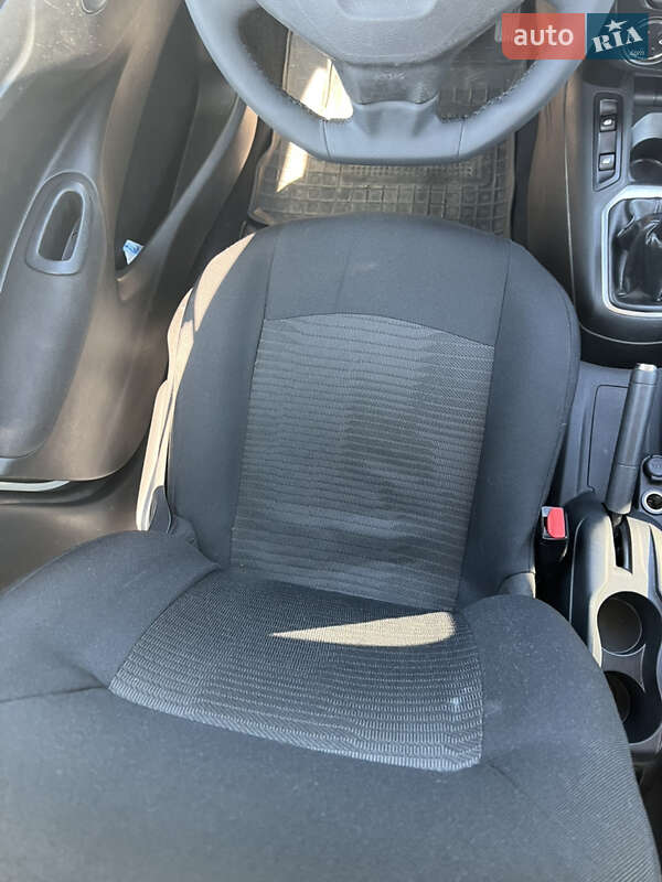 Седан Peugeot 301 2020 в Дніпрі