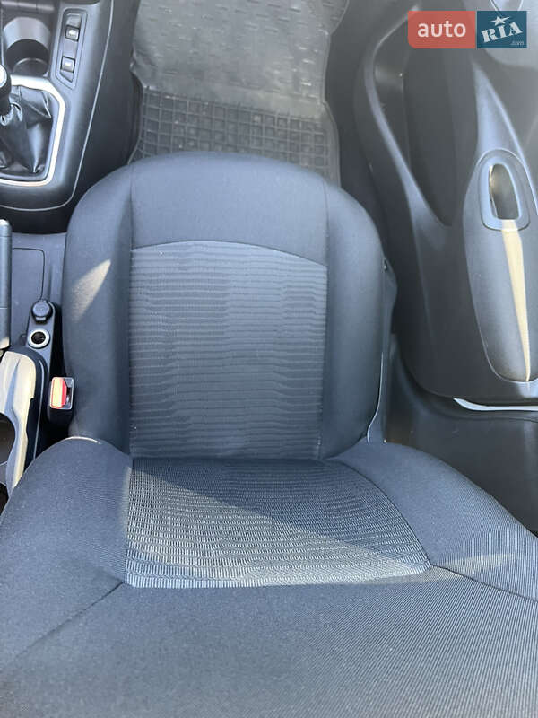 Седан Peugeot 301 2020 в Дніпрі