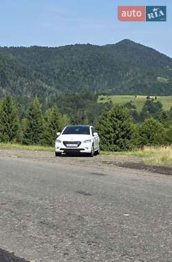 Седан Peugeot 301 2014 в 
