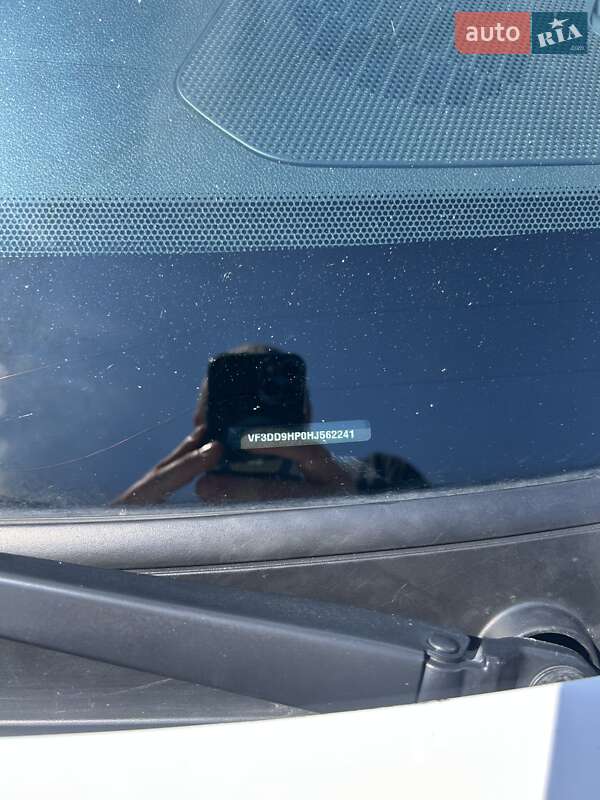 Седан Peugeot 301 2017 в Києві