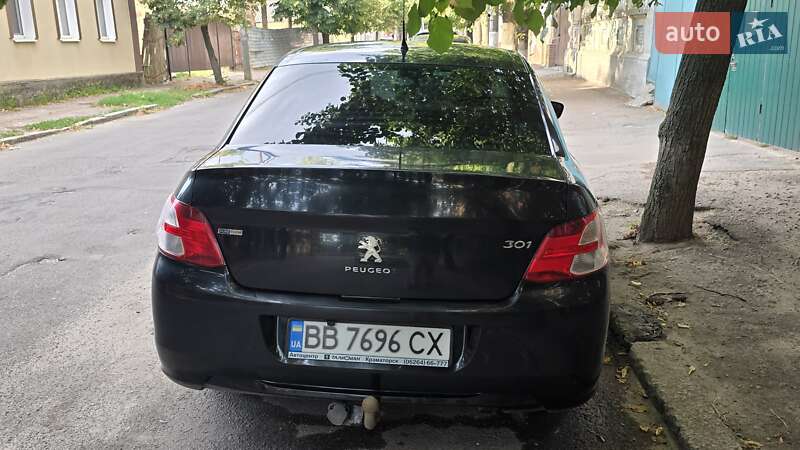 Седан Peugeot 301 2017 в Кропивницькому