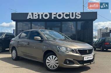 Седан Peugeot 301 2017 в Києві