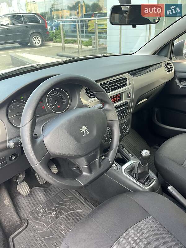 Седан Peugeot 301 2020 в Києві