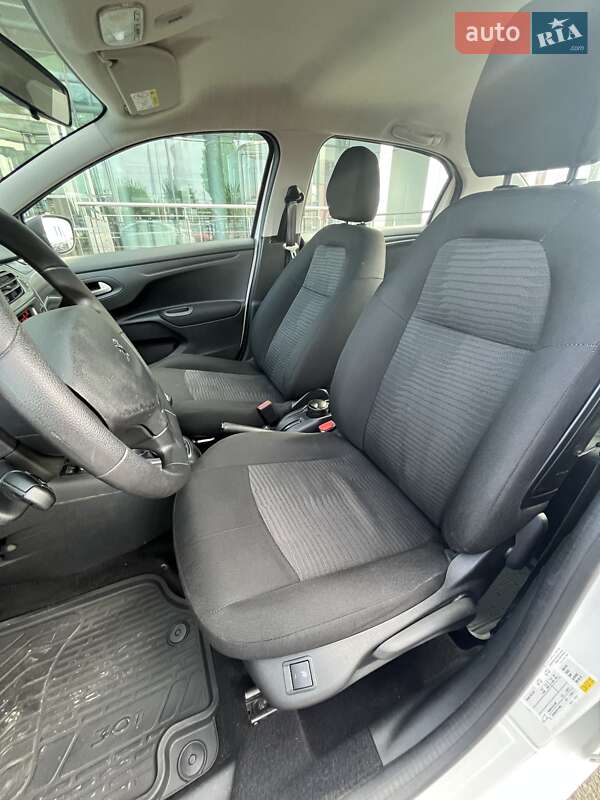 Седан Peugeot 301 2020 в Києві